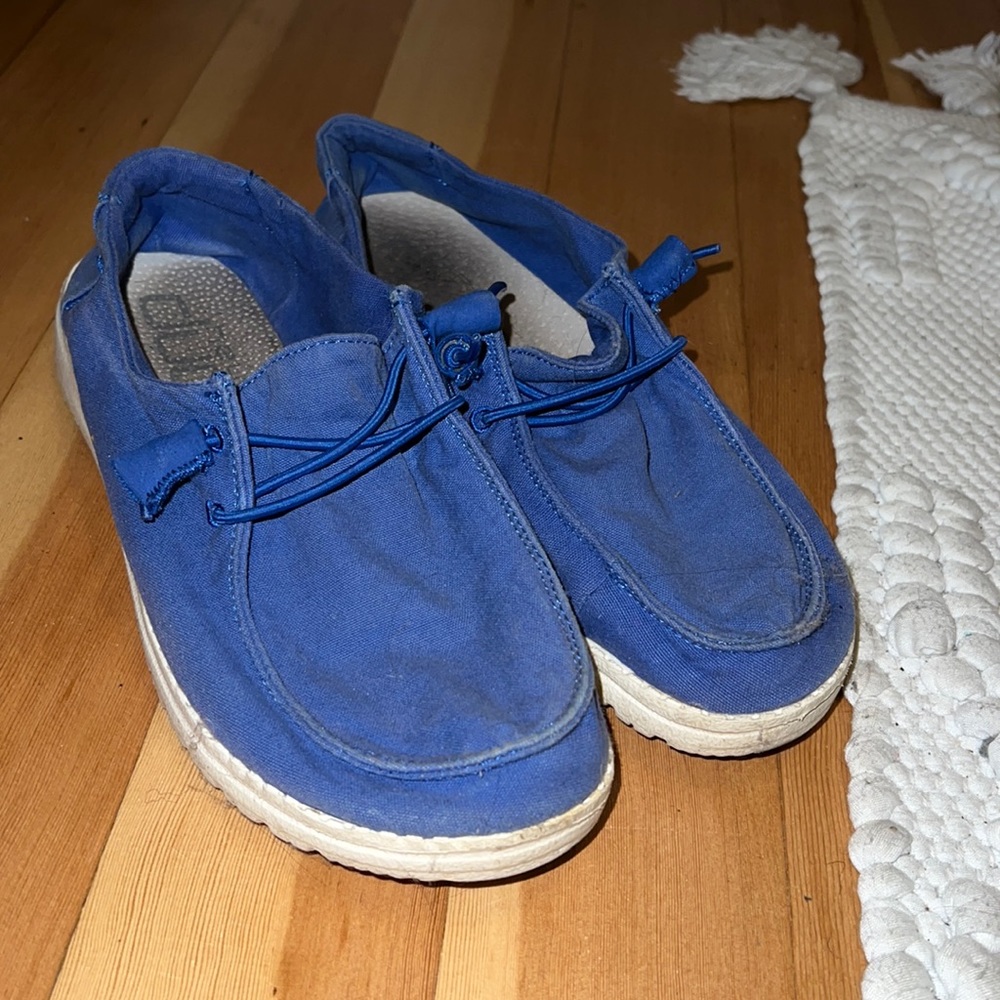 Hey Dudes size 7